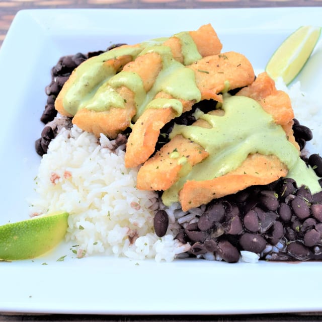 Corvina Fish Plate.